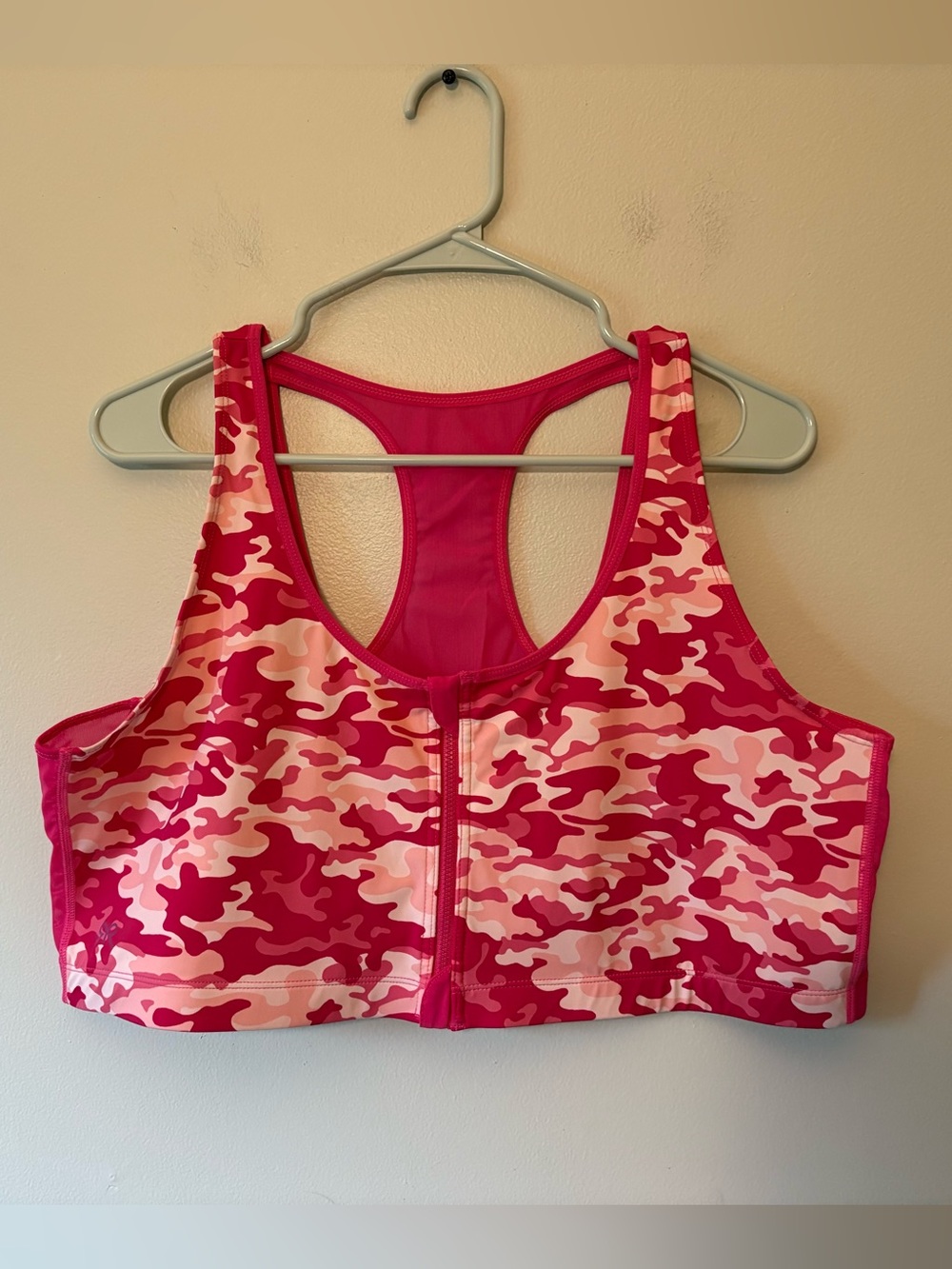 Ruby Ribbon Front-Zip Sports Bra - Pink Camo, Size 50 Women’s